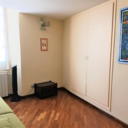 Casa Alexandra In Centro E A Pochi Passi Dal Mare Apartment Imperia Ngoại thất bức ảnh