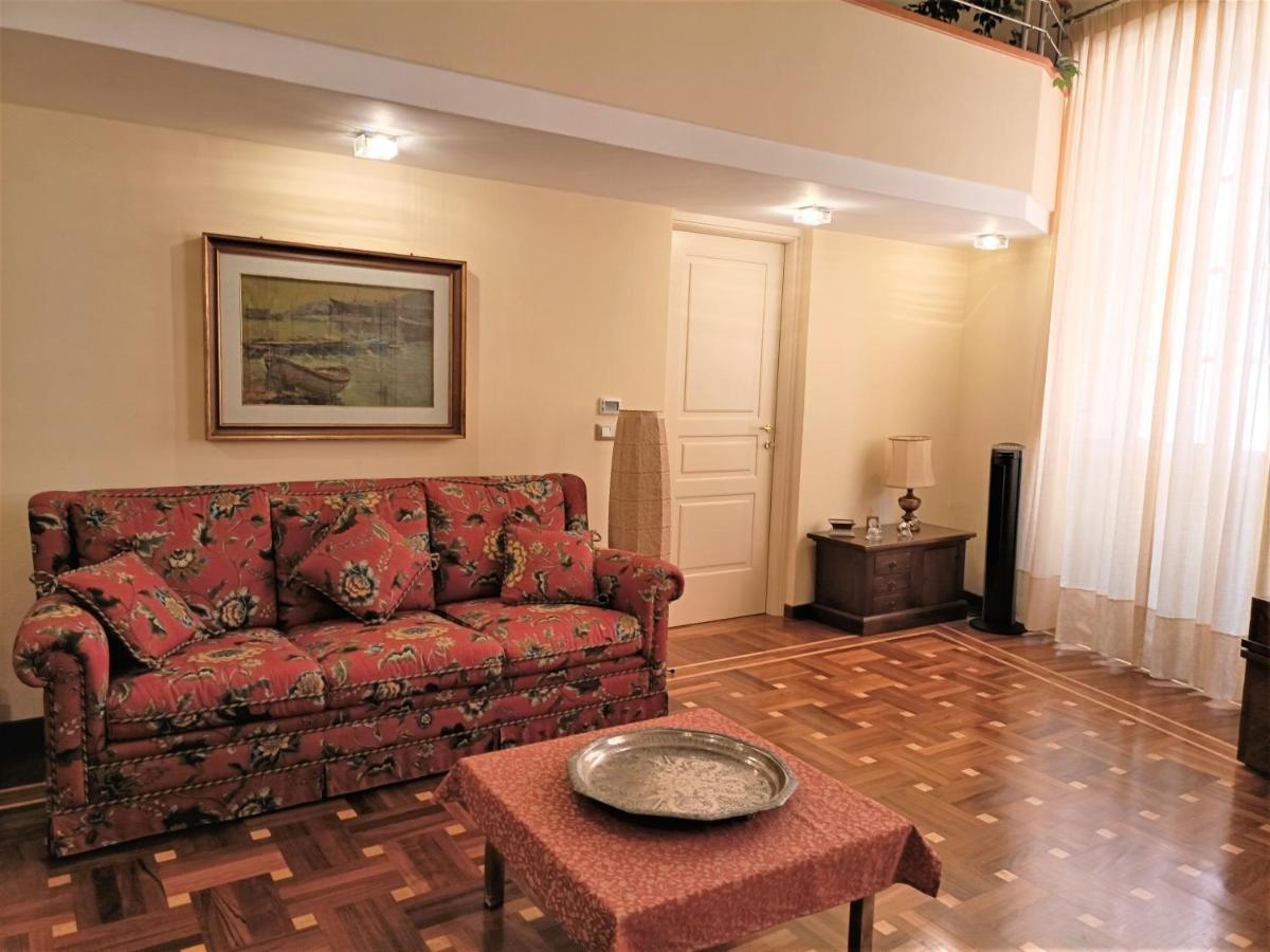 Casa Alexandra In Centro E A Pochi Passi Dal Mare Apartment Imperia Ngoại thất bức ảnh