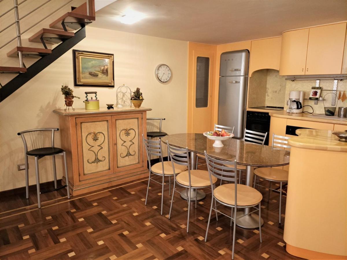 Casa Alexandra In Centro E A Pochi Passi Dal Mare Apartment Imperia Ngoại thất bức ảnh