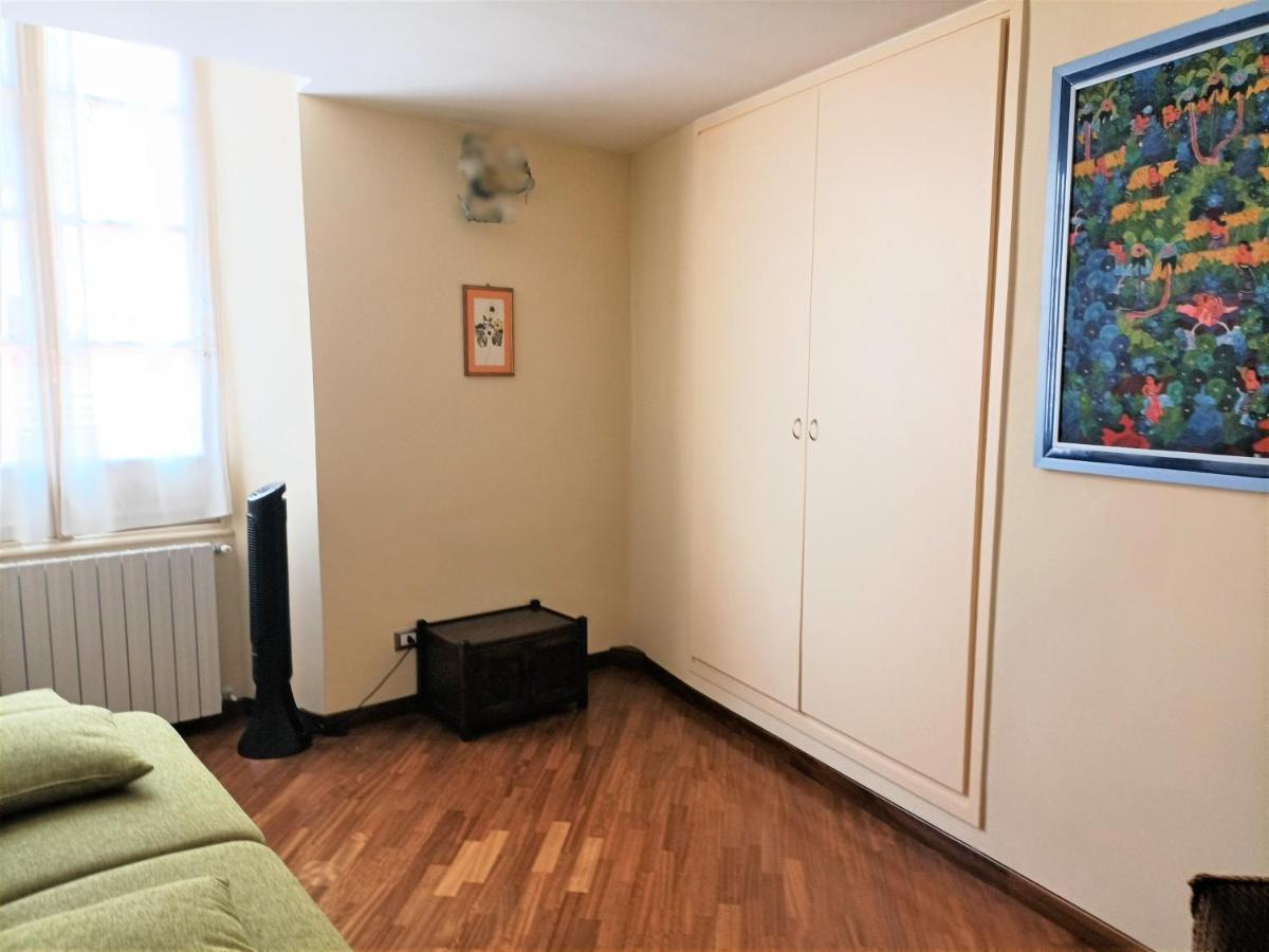Casa Alexandra In Centro E A Pochi Passi Dal Mare Apartment Imperia Ngoại thất bức ảnh